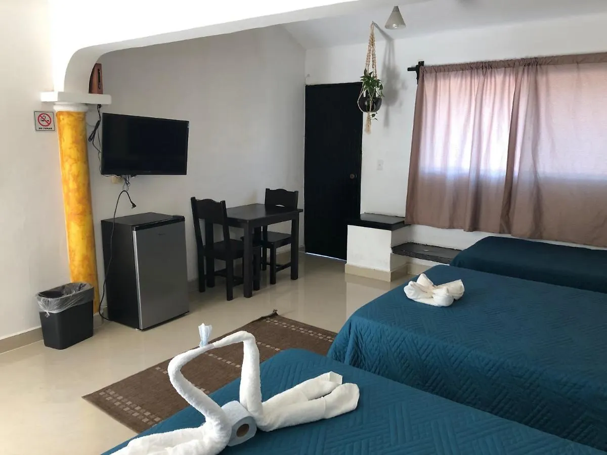 كانكون Azteca Hotel 2*,  المكسيك